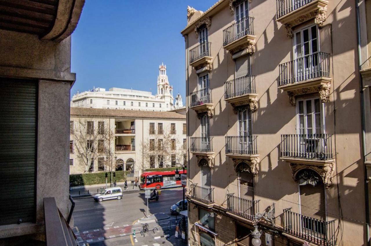 Central Station. Free Wifi & Terrace Valencia Bagian luar foto